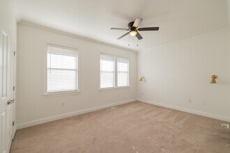 5562 Colonial Chatsworth Cir in North Charleston, SC - Building Photo - Building Photo