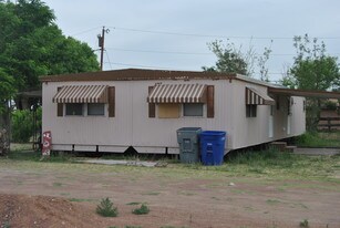 5603 Melody Ln in El Paso, TX - Building Photo