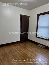 111 W Washington Ave in Red Oak, IA - Foto de edificio - Building Photo