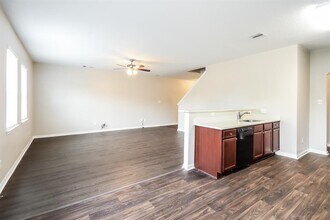 24099 Wilde Dr in Magnolia, TX - Building Photo - Building Photo