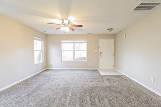 810 Mattox Ct in Charlotte, NC - Foto de edificio - Building Photo