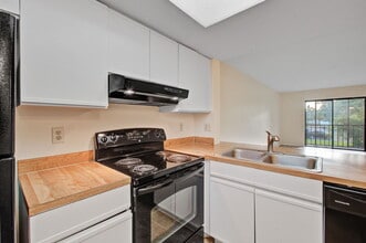 2186 Bees Ferry Rd in Charleston, SC - Building Photo - Building Photo