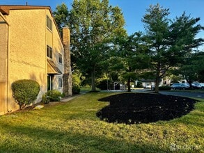 99 Thoreau Dr in Plainsboro, NJ - Building Photo - Building Photo