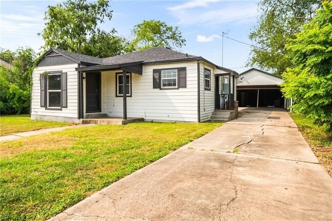 1367 Normandy Dr, Unit B-311 in Corpus Christi, TX - Building Photo - Building Photo