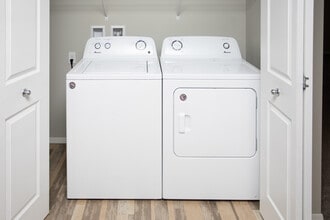 Sawyer Pointe in Harrisburg, SD - Foto de edificio - Interior Photo