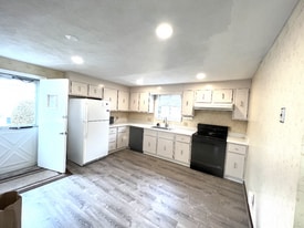 45 Merrimac St in Woburn, MA - Building Photo