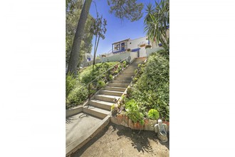 Stunning Highland Park Duplex in Los Angeles, CA - Building Photo - Other