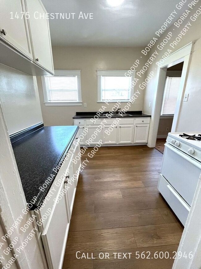 property at 1475 Chestnut Ave
