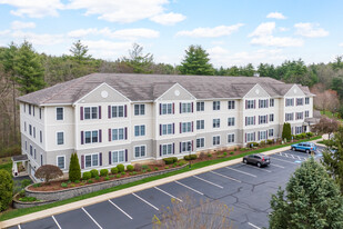 Crescent Gate at Sturbridge Apartments