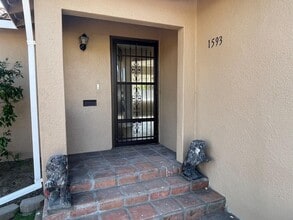 1593 N Thorne Ave in Fresno, CA - Building Photo - Building Photo