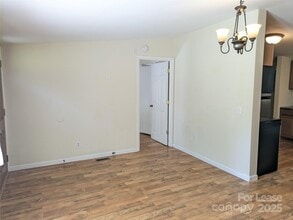 330 Judas Rd in Mooresville, NC - Building Photo - Building Photo