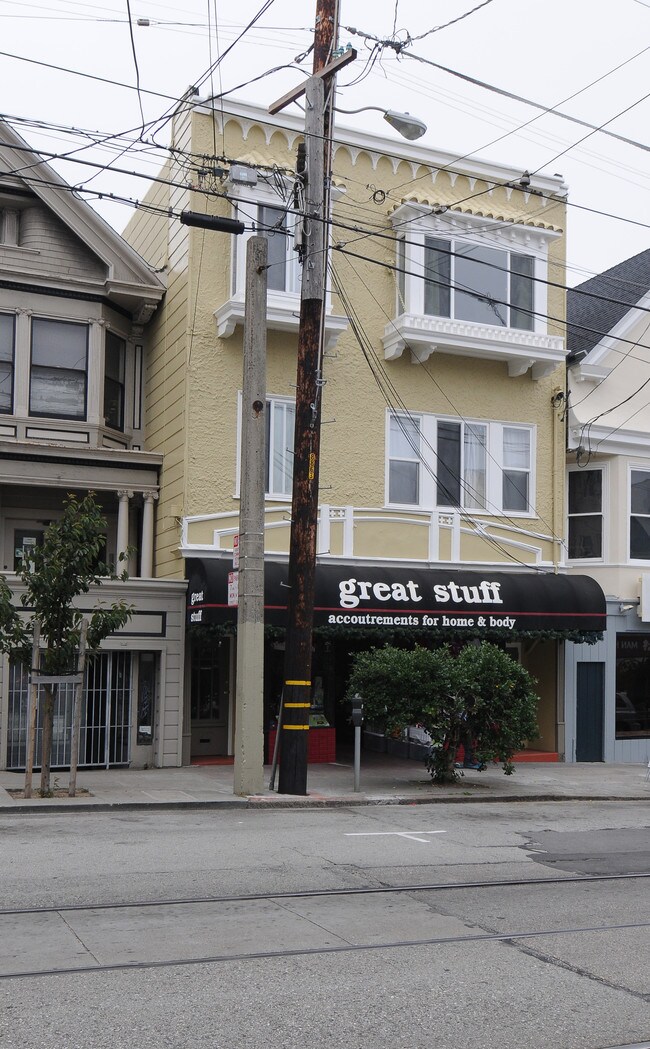 1377-1379 9th Ave
