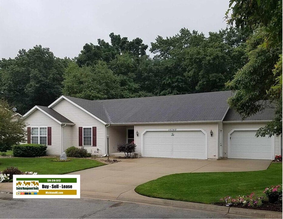 10360 Red Raspberry Ln in Granger, IN - Building Photo
