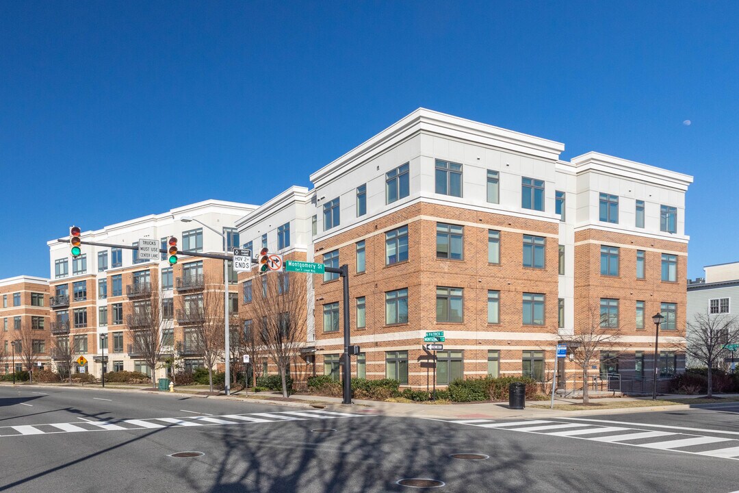 915 N Patrick St in Alexandria, VA - Foto de edificio