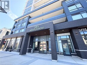 385 Winston Rd in Grimsby, ON - Building Photo - Building Photo