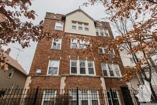 2944 N Albany Ave in Chicago, IL - Building Photo
