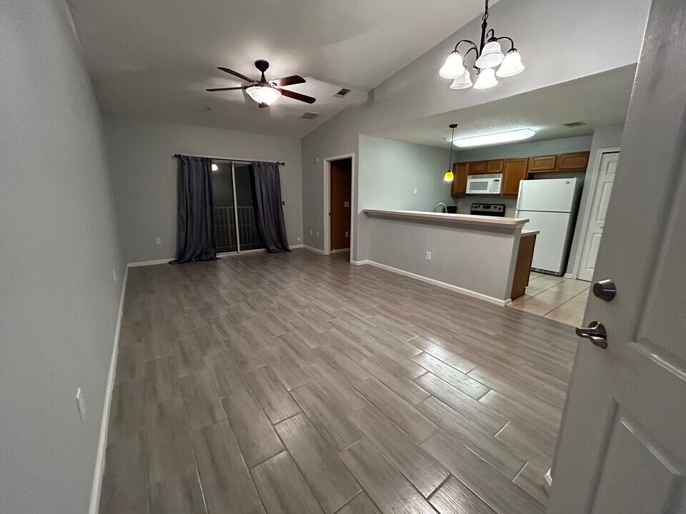 9690 Amarante Cir, Unit 13 in Jacksonville, FL - Building Photo