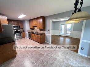 2820 Franzia Dr in Fayetteville, NC - Building Photo - Building Photo