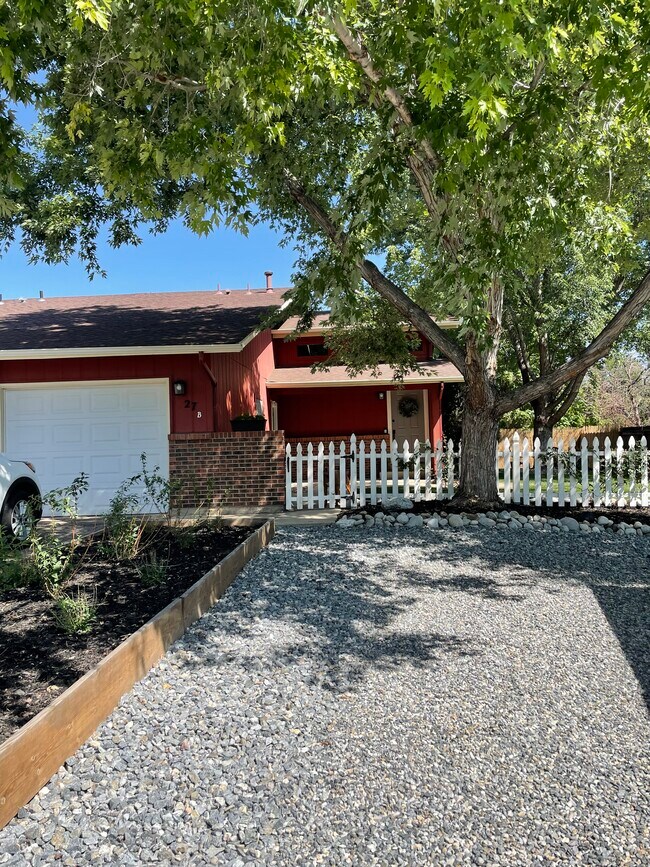 27 Centaur Ct Rentals in Lafayette, CO