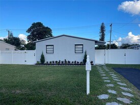 1541 N 71st Terrace in Hollywood, FL - Building Photo