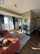385-2385 Prince of Wales Dr in Mississauga, ON - Building Photo - Building Photo