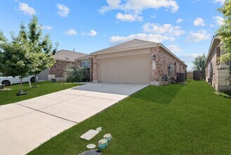8511 Lamus Wheel in San Antonio, TX - Building Photo - Building Photo