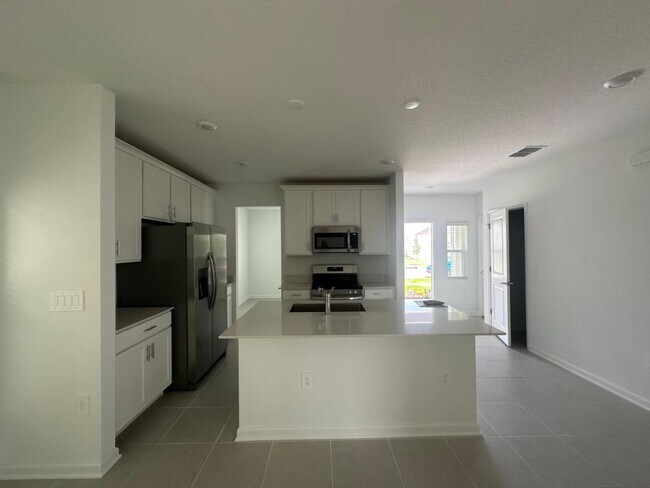 2895 Transformation Wy in Oakland, FL - Building Photo - Building Photo