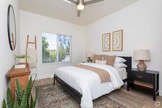 Twin Creeks Apartments in San Luis Obispo, CA - Foto de edificio - Building Photo