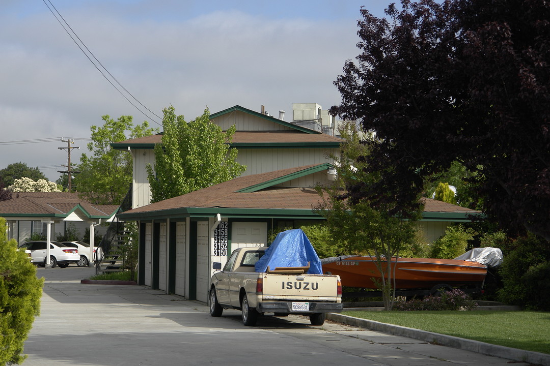 3162 Gardella Plaza in Livermore, CA - Building Photo