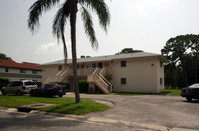 2802-2812 Maiden Ln in Sarasota, FL - Foto de edificio - Building Photo