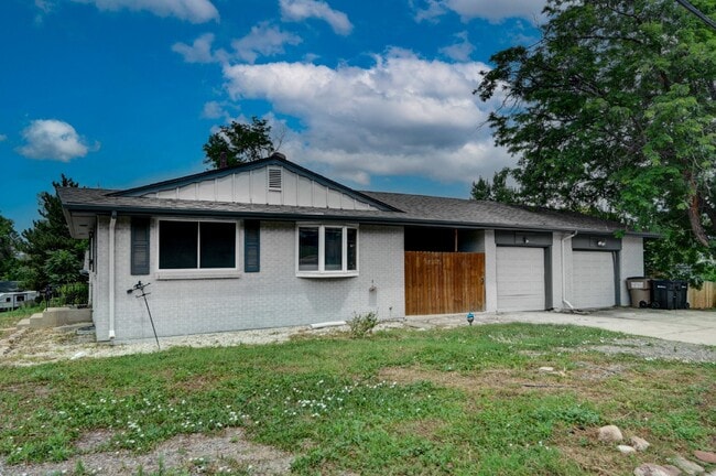 6610 Depew Ct in Arvada, CO - Building Photo - Building Photo
