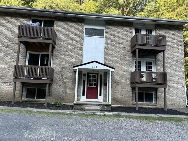 property at 375 N 12th St