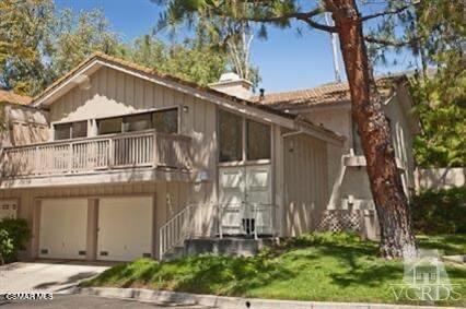 6457 Winona Ct in Oak Park, CA - Building Photo