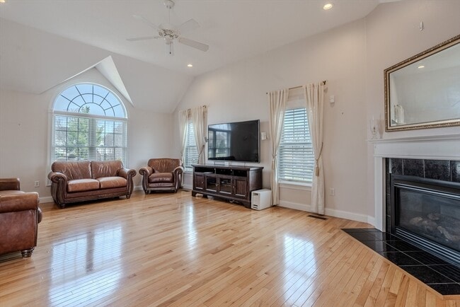 9 Kettle Way in Dracut, MA - Building Photo - Building Photo