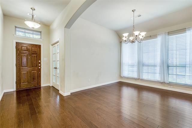 2712 Cole Castle Dr in Lewisville, TX - Building Photo - Building Photo