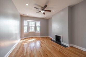 4443 N Sheridan Rd, Unit 3 in Chicago, IL - Building Photo - Building Photo