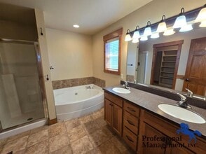 2035 Lake Hills Dr in Billings, MT - Building Photo - Building Photo