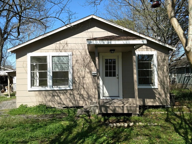 property at 1259 Oregon Ave