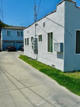 523 N Willow Ave, Unit Front House in Compton, CA - Foto de edificio - Building Photo