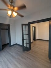 211 W 10th Ave in Winfield, KS - Foto de edificio - Building Photo