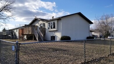 2218 Namekagon St in Hudson, WI - Building Photo - Building Photo