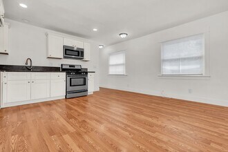 420 Bonito Ave in Long Beach, CA - Building Photo - Building Photo