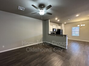 920 SW 91st St in Oklahoma City, OK - Building Photo - Building Photo
