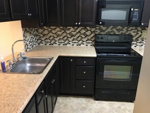 103 Shadowlawn Dr in Pittsburgh, PA - Building Photo - Building Photo