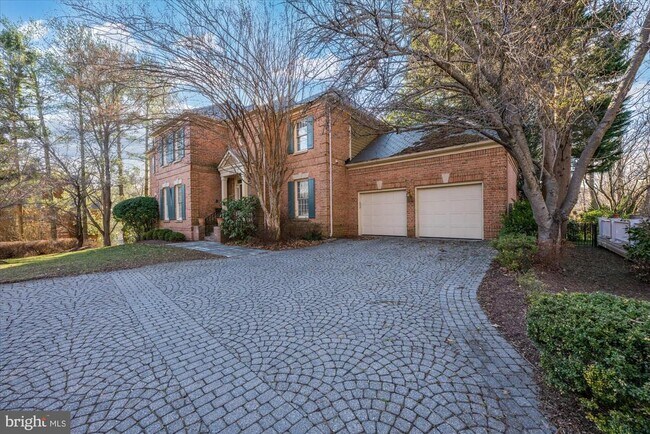 7902 Sandalfoot Dr in Potomac, MD - Building Photo - Building Photo