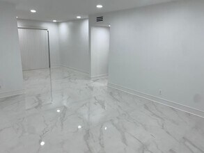 4040 San Felipe St in Houston, TX - Building Photo - Building Photo