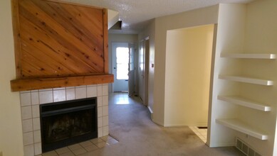 3417 Atlantic Dr in Colorado Springs, CO - Foto de edificio - Building Photo
