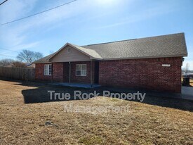 13573 Co Rd 1560 in Ada, OK - Building Photo