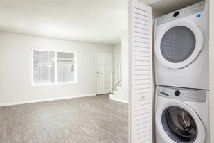 The Jackson in Anaheim, CA - Building Photo