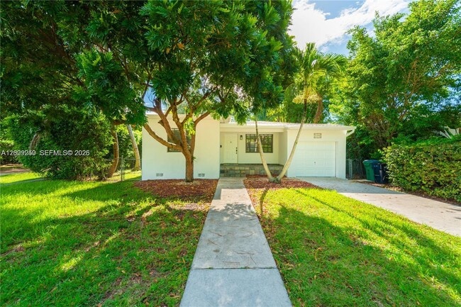 5490 SW 57th Ave in Miami, FL - Building Photo - Building Photo